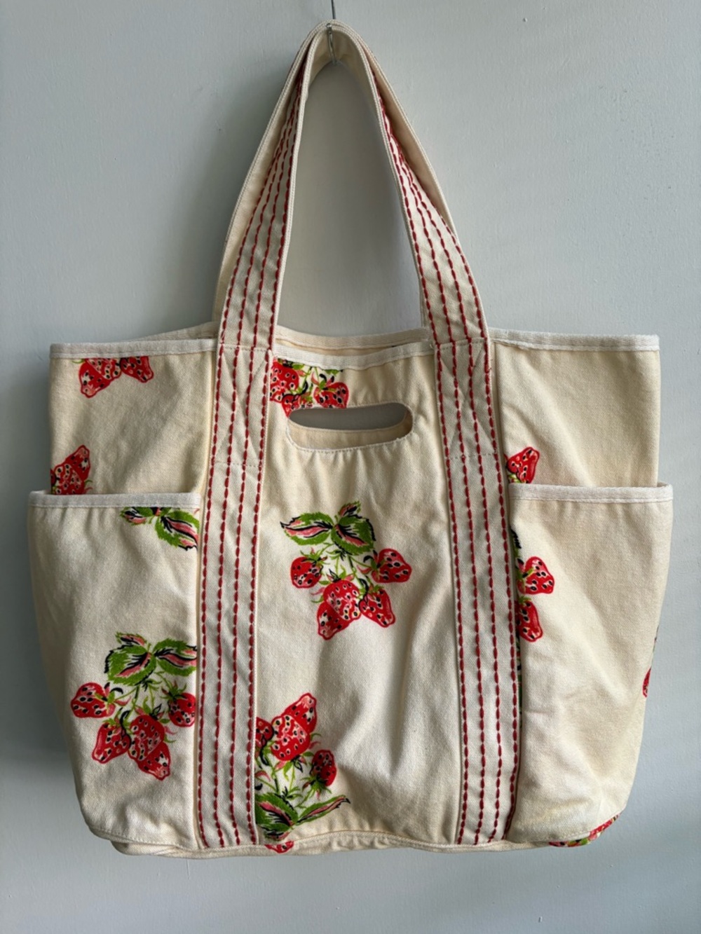 Free People Caravan Tote🔥 Strawberry  🍓